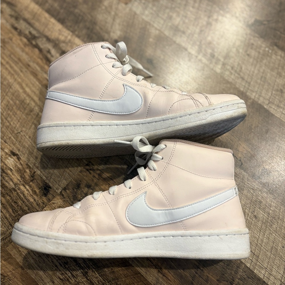 Nike High-Top Sneakers in Light Pink and White